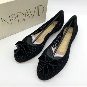Joan & David Daaldaline Suede Flat Flower Black 6